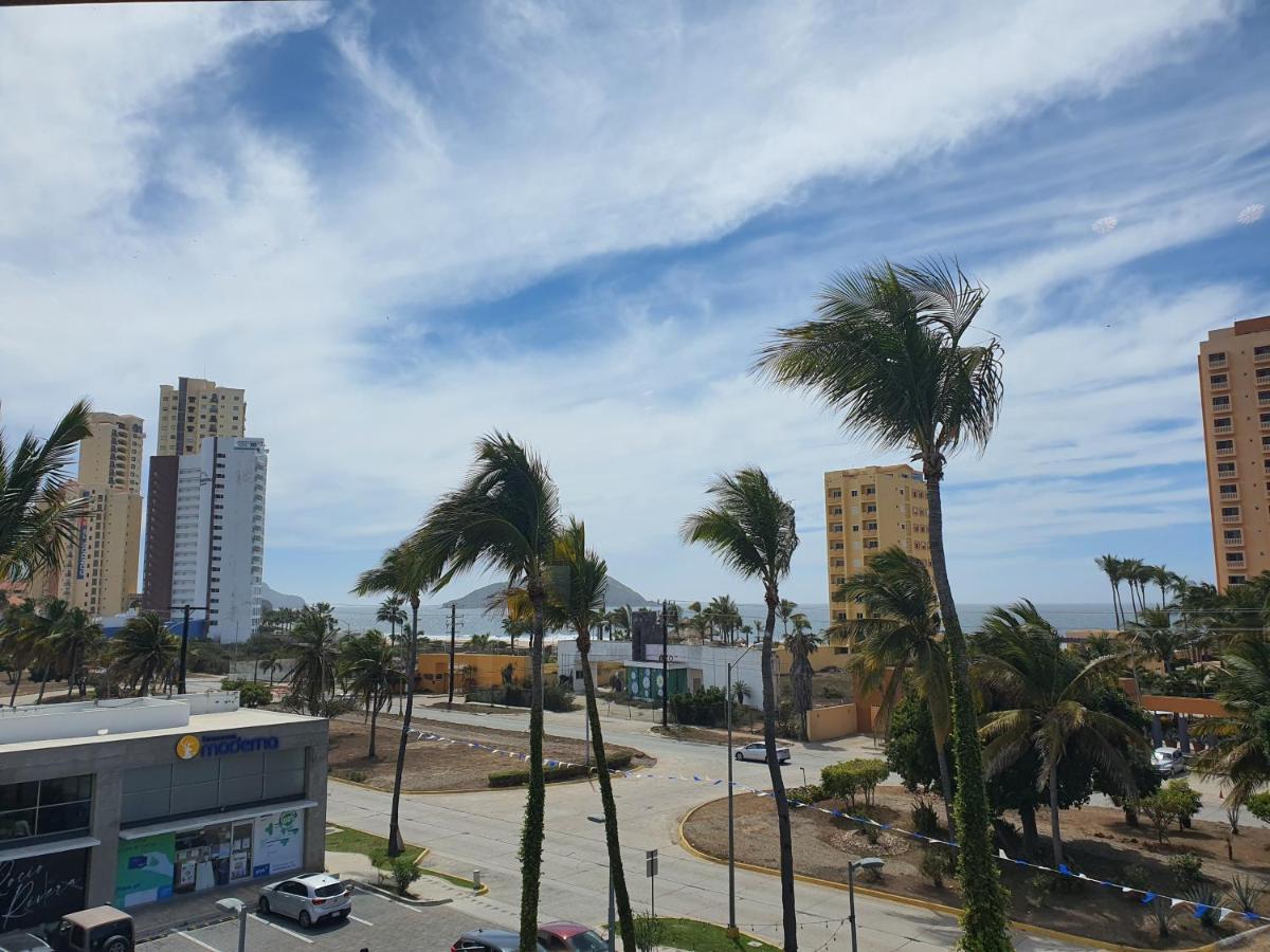 Apartamento con balcón